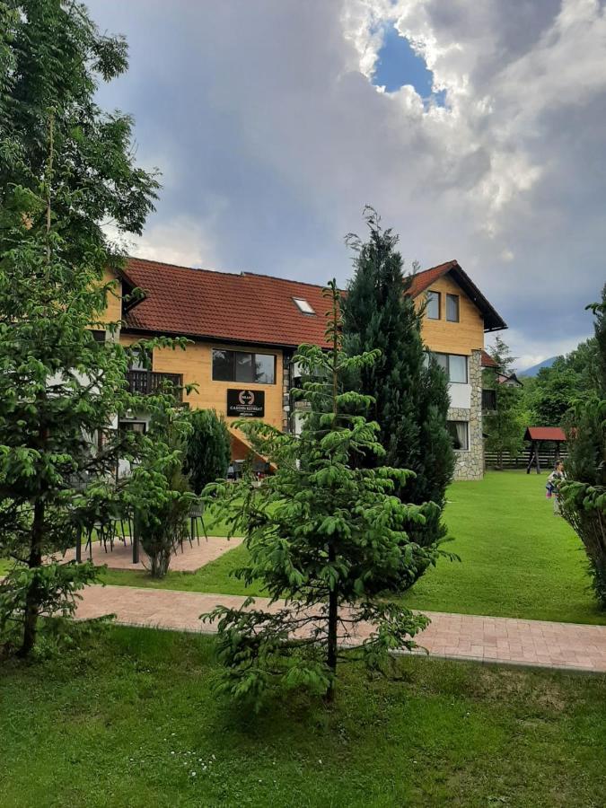 Garden Retreat Junior (Adults Only) Hotel Бран Екстериор снимка