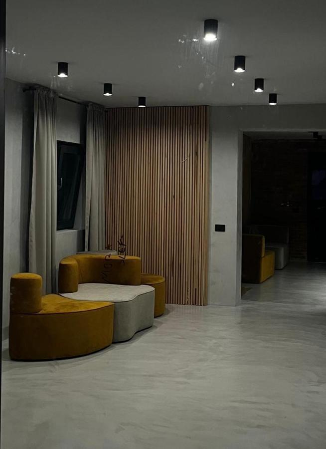 Garden Retreat Junior (Adults Only) Hotel Бран Екстериор снимка