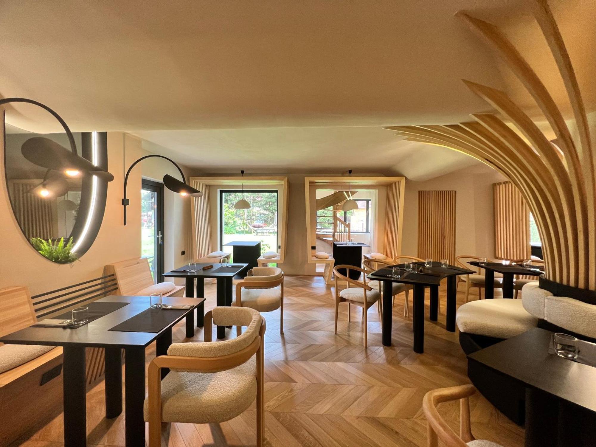 Garden Retreat Junior (Adults Only) Hotel Бран Екстериор снимка